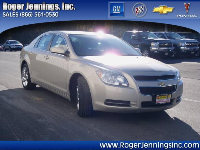 Chevrolet Malibu 2010 photo 1