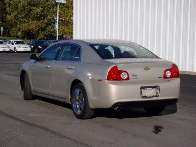 Chevrolet Malibu 2010 photo 3