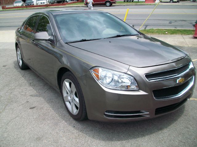 Chevrolet Malibu 2010 photo 3