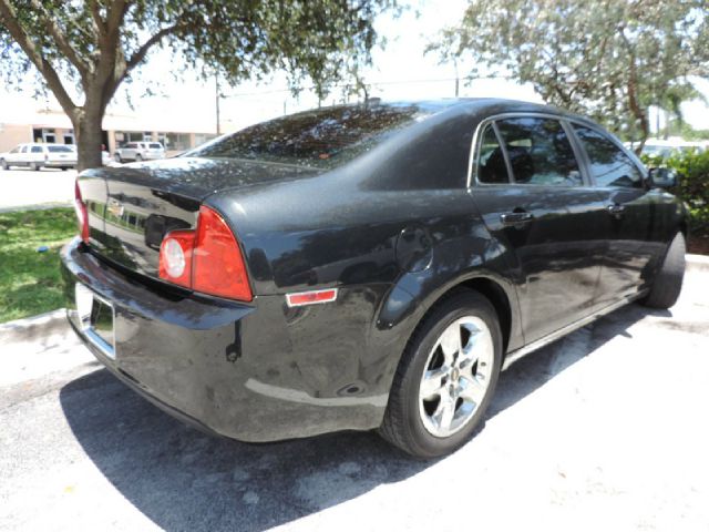 Chevrolet Malibu 2010 photo 4