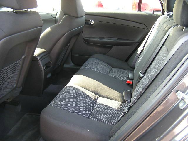 Chevrolet Malibu 2010 photo 3