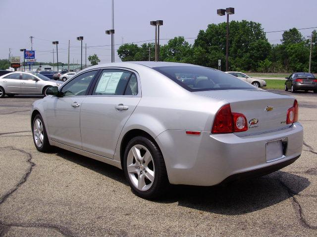 Chevrolet Malibu 2010 photo 4