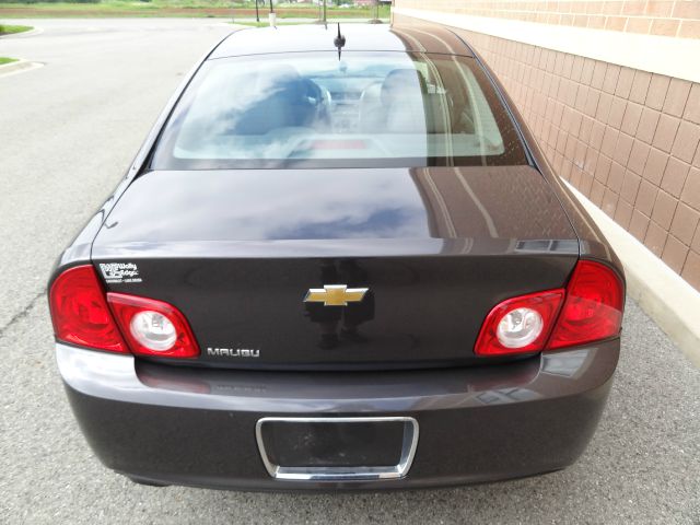 Chevrolet Malibu 2010 photo 1