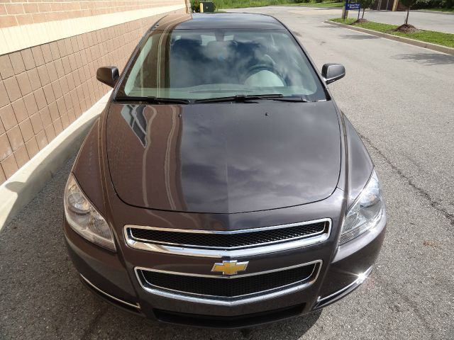 Chevrolet Malibu 2010 photo 2