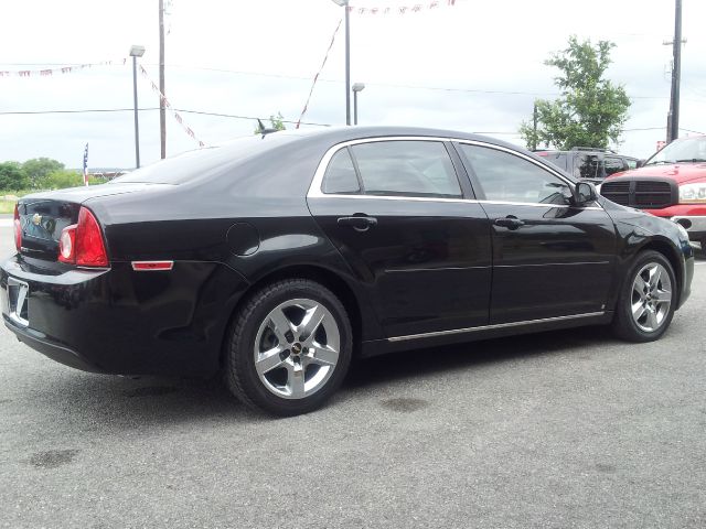 Chevrolet Malibu Supercab XL Sedan