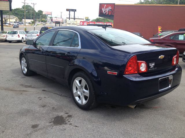 Chevrolet Malibu 2010 photo 13