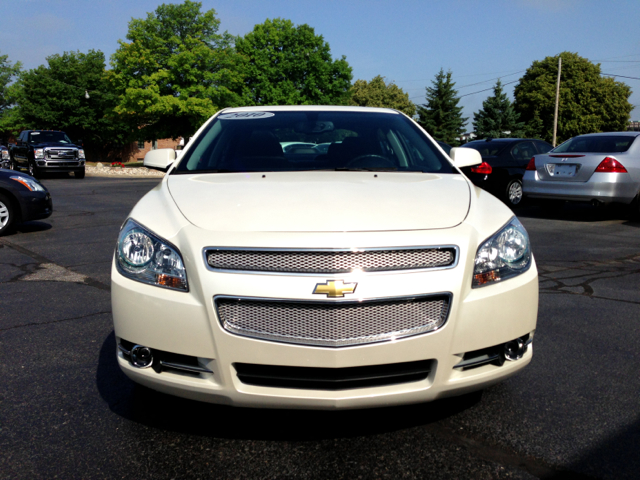 Chevrolet Malibu 2010 photo 2