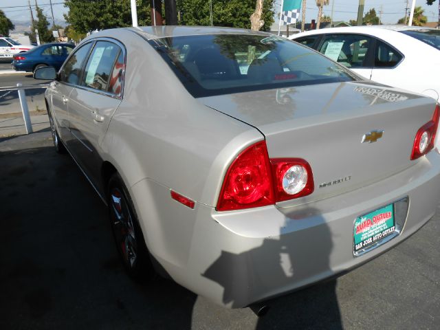 Chevrolet Malibu Supercab XL Sedan