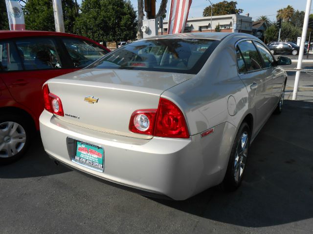 Chevrolet Malibu 2010 photo 4