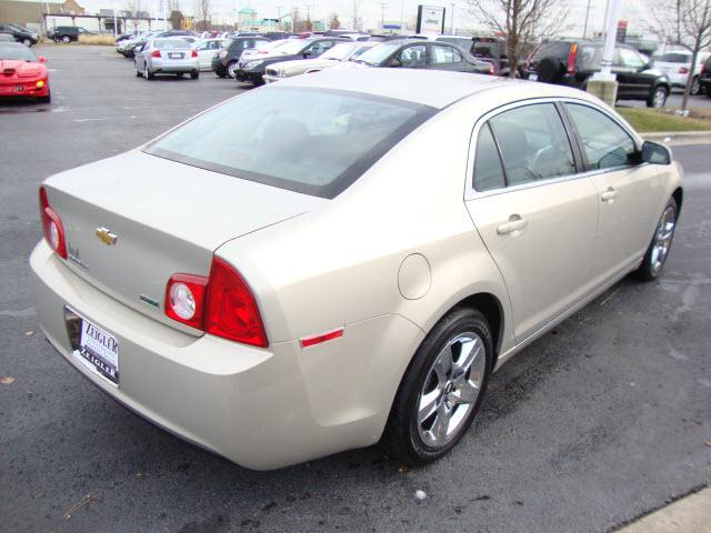 Chevrolet Malibu 2010 photo 3