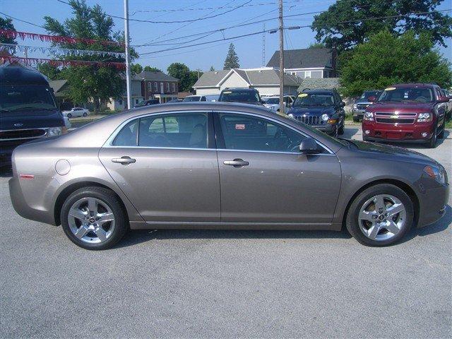 Chevrolet Malibu 2010 photo 2