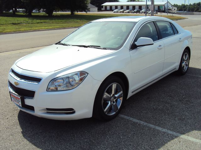 Chevrolet Malibu 2010 photo 3