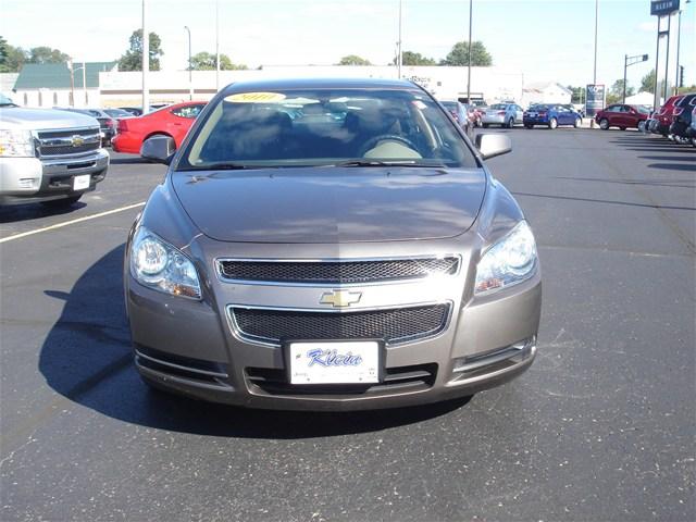 Chevrolet Malibu 2010 photo 1