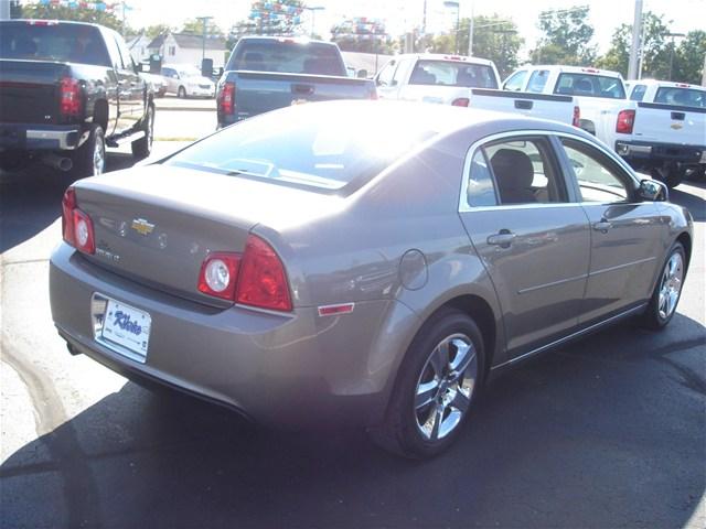 Chevrolet Malibu 2010 photo 5