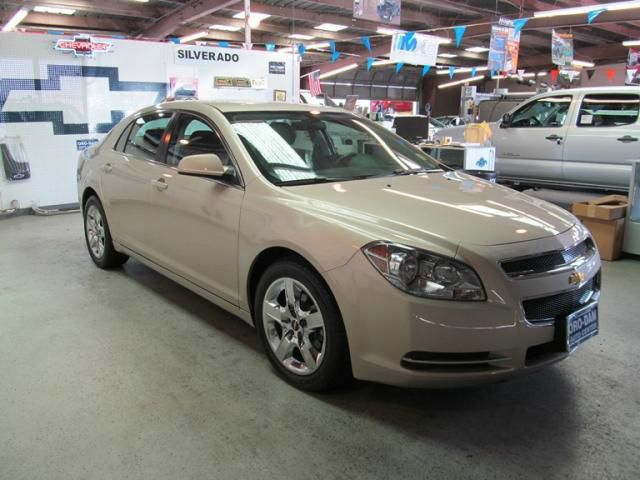 Chevrolet Malibu 2010 photo 3