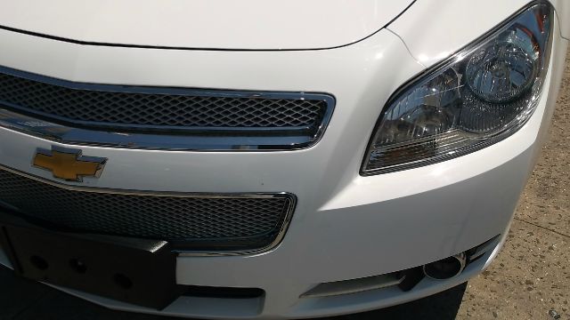 Chevrolet Malibu 2010 photo 13