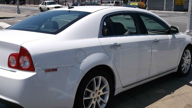 Chevrolet Malibu 2010 photo 14