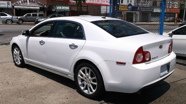 Chevrolet Malibu 2010 photo 16