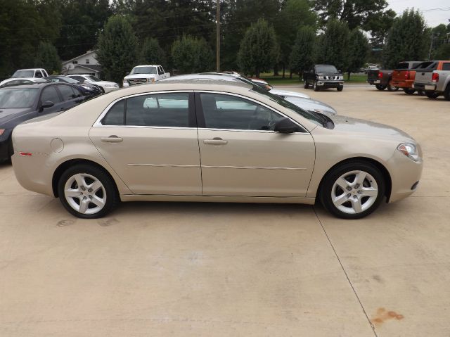 Chevrolet Malibu 2010 photo 3