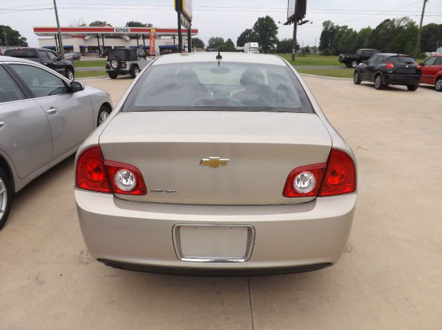 Chevrolet Malibu 2010 photo 4