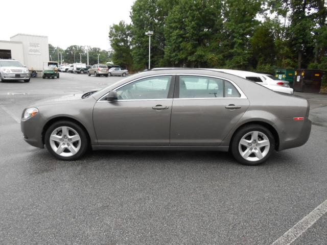 Chevrolet Malibu 2010 photo 3