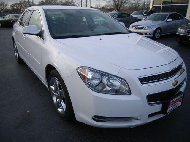 Chevrolet Malibu 2010 photo 1