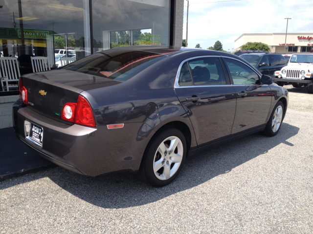 Chevrolet Malibu 2010 photo 1