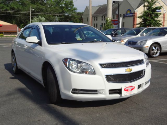 Chevrolet Malibu 2010 photo 3