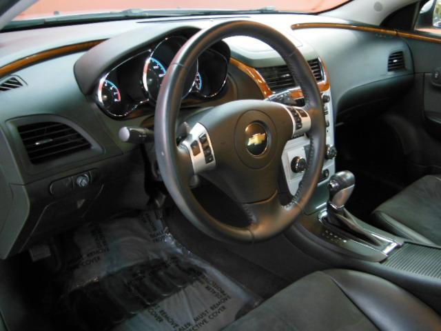 Chevrolet Malibu 2010 photo 1