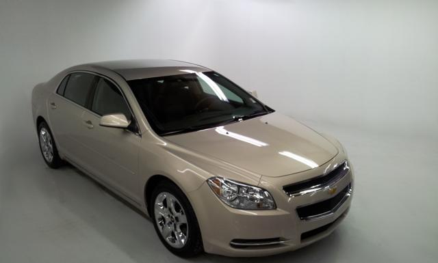 Chevrolet Malibu 2010 photo 3