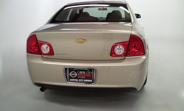 Chevrolet Malibu 2010 photo 4