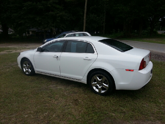 Chevrolet Malibu 2010 photo 3