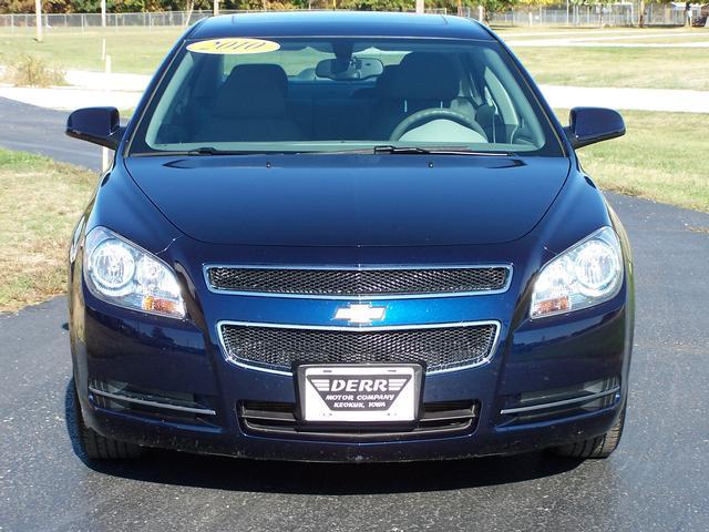 Chevrolet Malibu 2010 photo 2