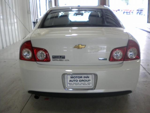 Chevrolet Malibu 2010 photo 4