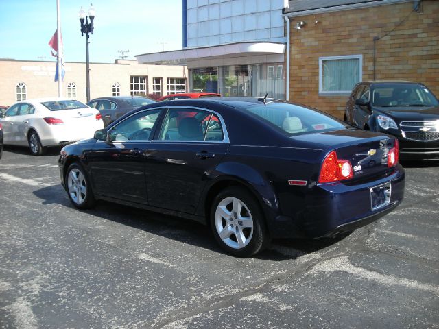 Chevrolet Malibu 2010 photo 3