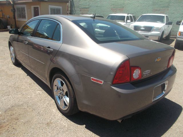 Chevrolet Malibu 2010 photo 2