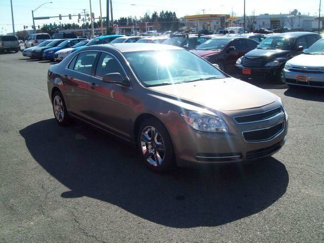 Chevrolet Malibu 2010 photo 2