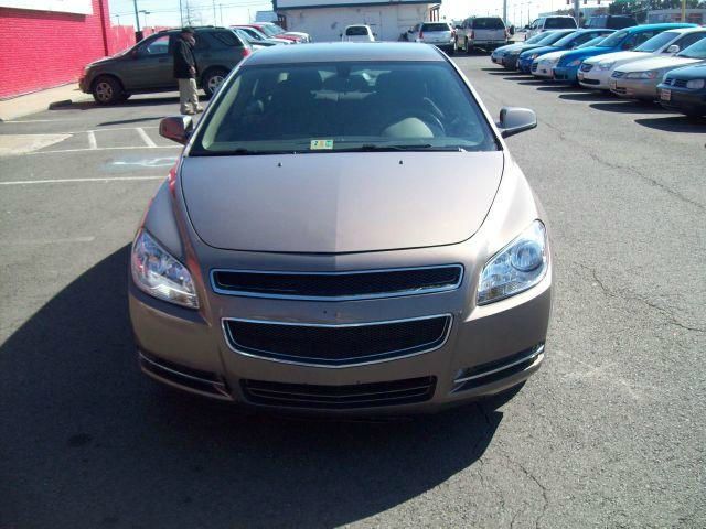 Chevrolet Malibu 2010 photo 3