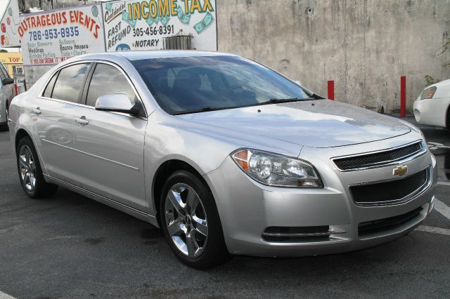 Chevrolet Malibu 2010 photo 2