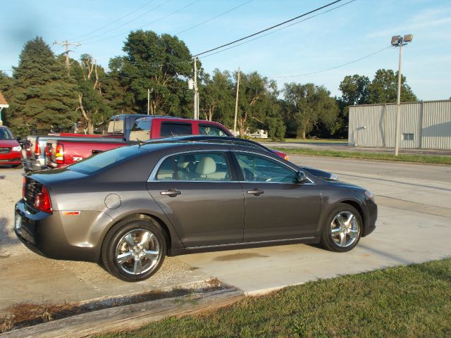 Chevrolet Malibu 2010 photo 1