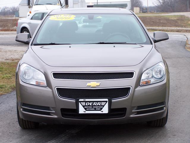 Chevrolet Malibu 2010 photo 2