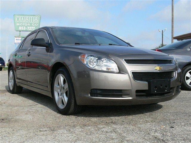 Chevrolet Malibu 2010 photo 2