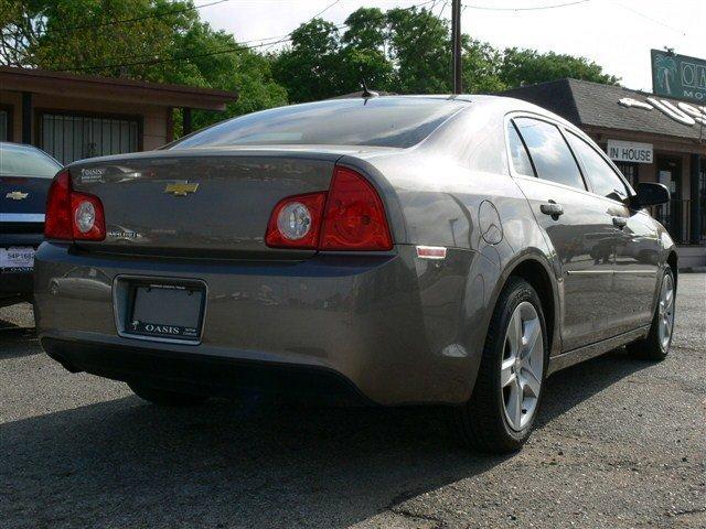 Chevrolet Malibu 2010 photo 4