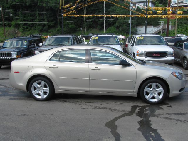 Chevrolet Malibu 2010 photo 1