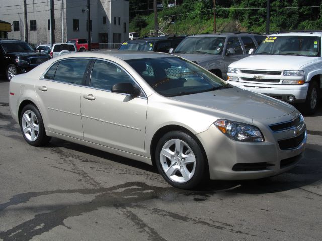 Chevrolet Malibu 2010 photo 3