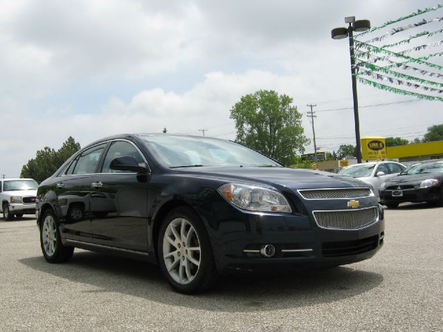 Chevrolet Malibu 2010 photo 2