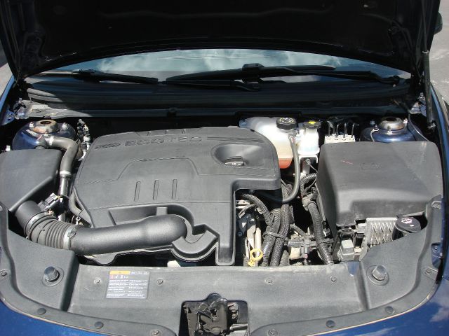 Chevrolet Malibu 2010 photo 2