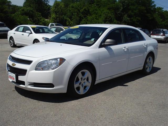 Chevrolet Malibu 2010 photo 1