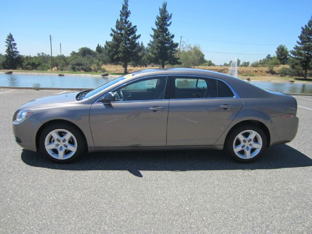 Chevrolet Malibu 2010 photo 4