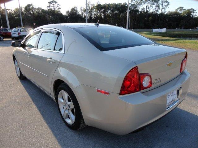 Chevrolet Malibu 2010 photo 2